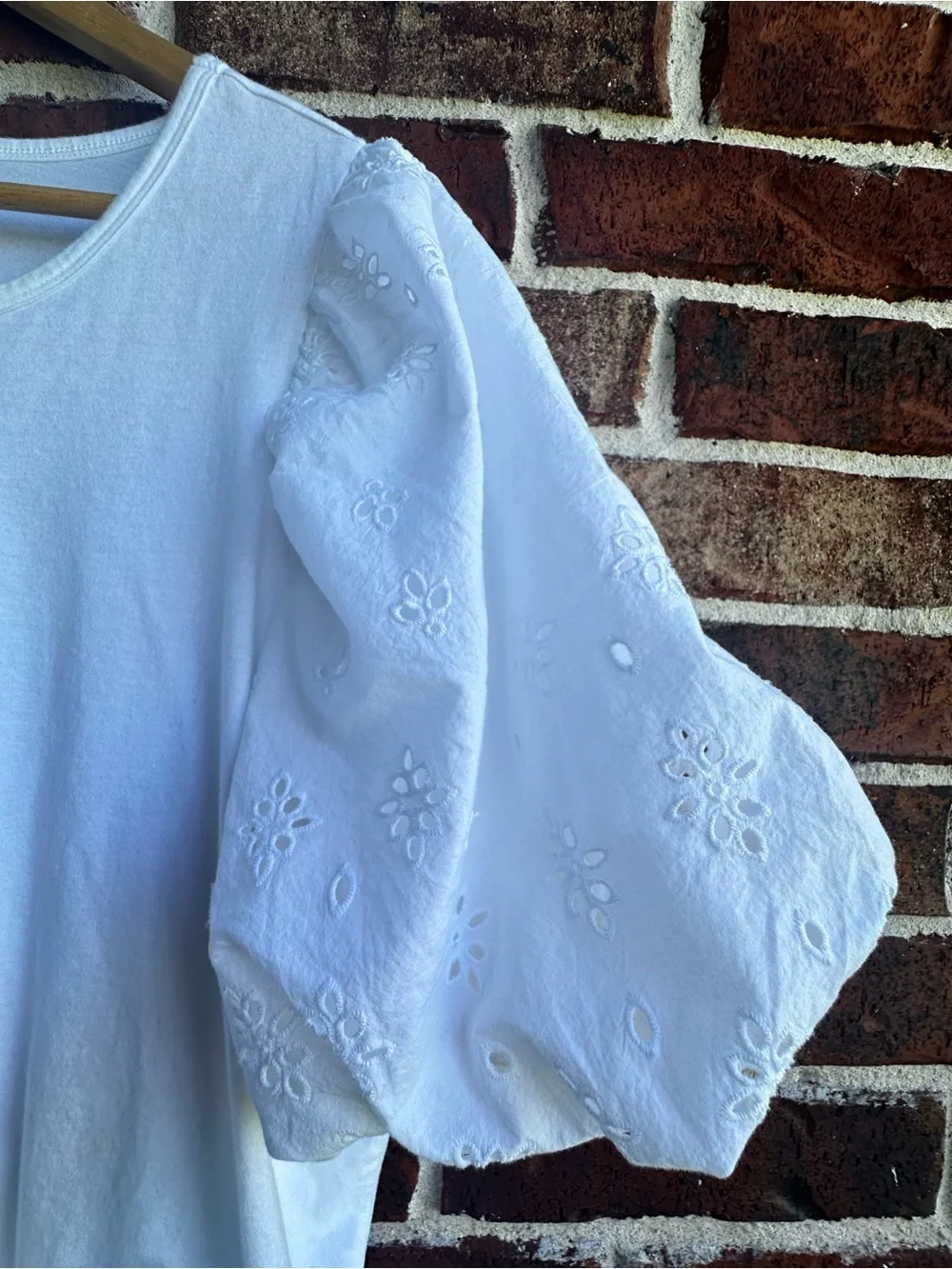 Old Navy White Puff-Sleeve Eyelet Tee - Picture 2 of 3
